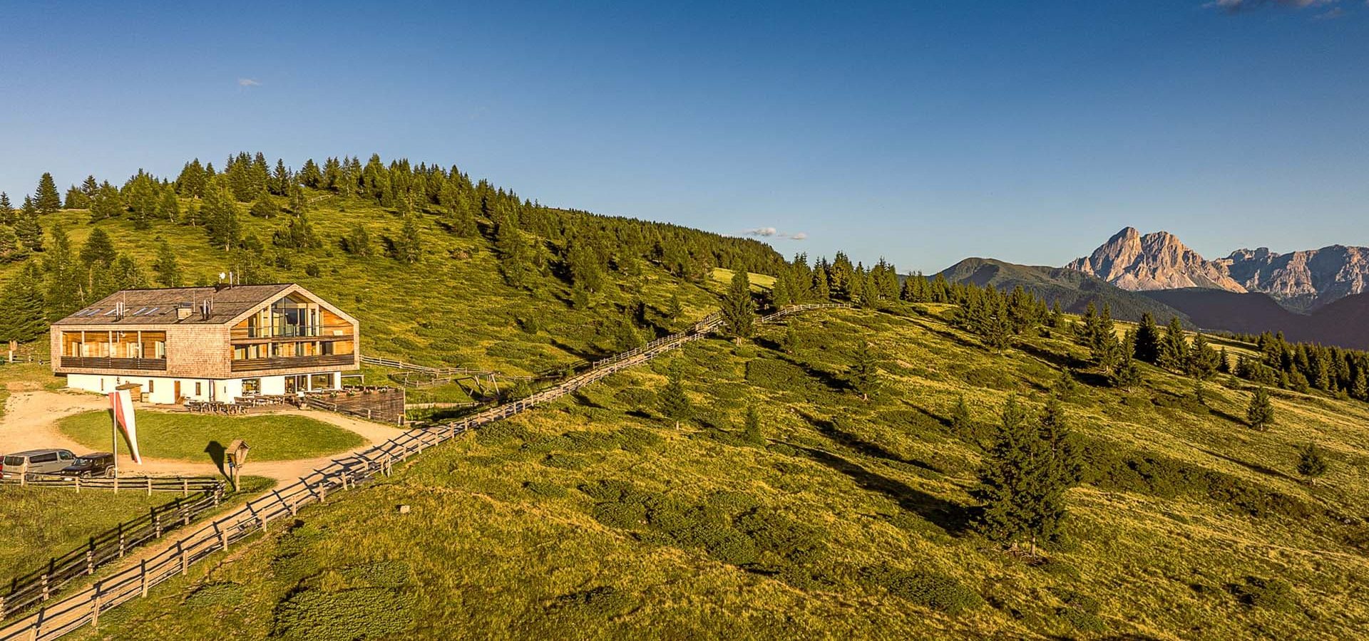 starkenfeldalm urlaub suedtirol in den dolomiten 5